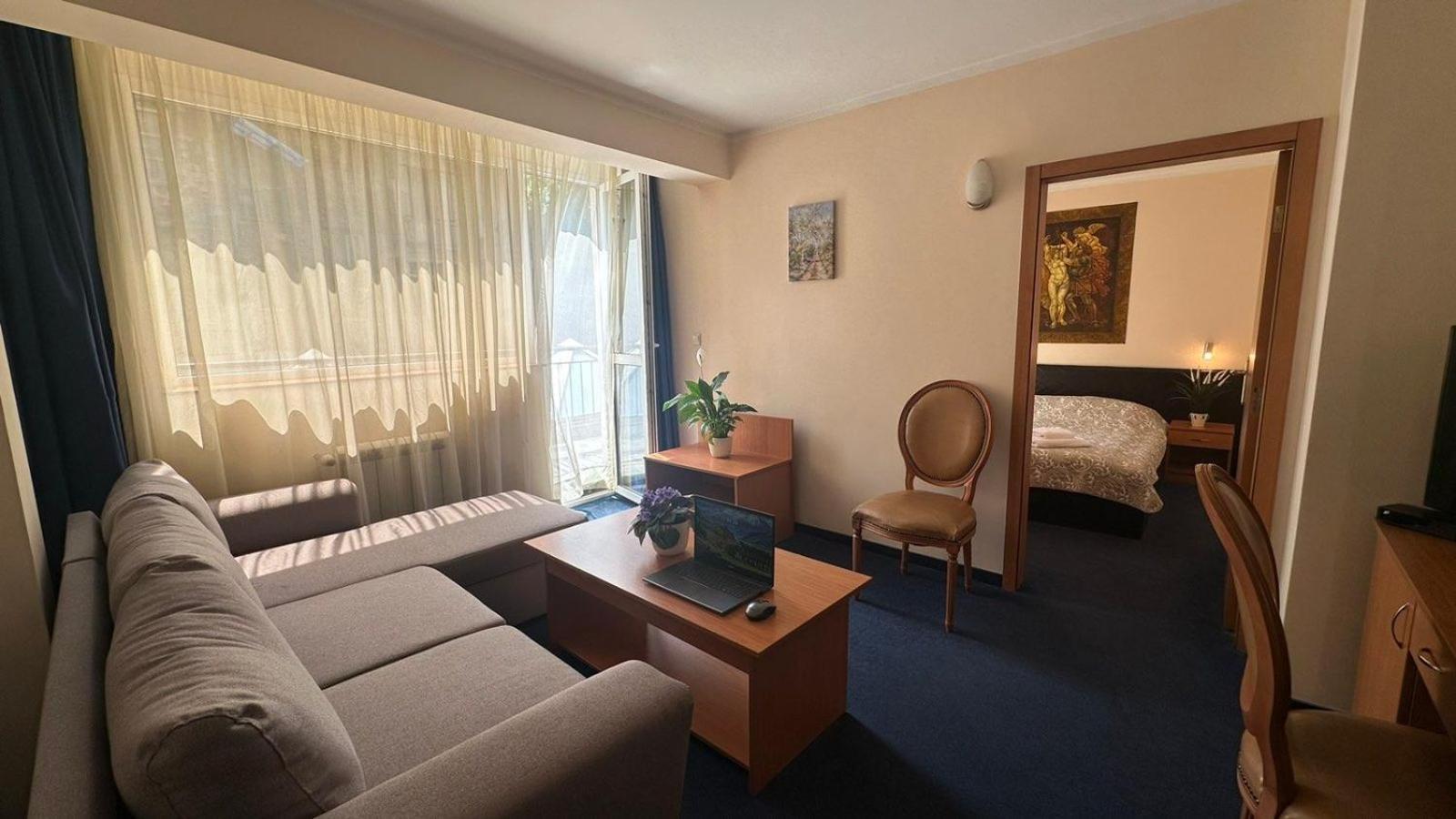 Central Plaza Hotel Sofia Bagian luar foto