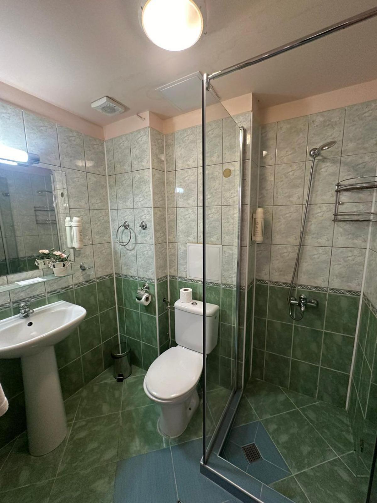 Central Plaza Hotel Sofia Bagian luar foto