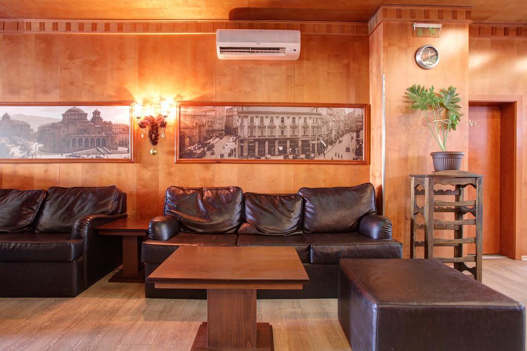 Central Plaza Hotel Sofia Bagian luar foto