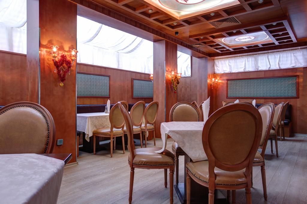 Central Plaza Hotel Sofia Bagian luar foto